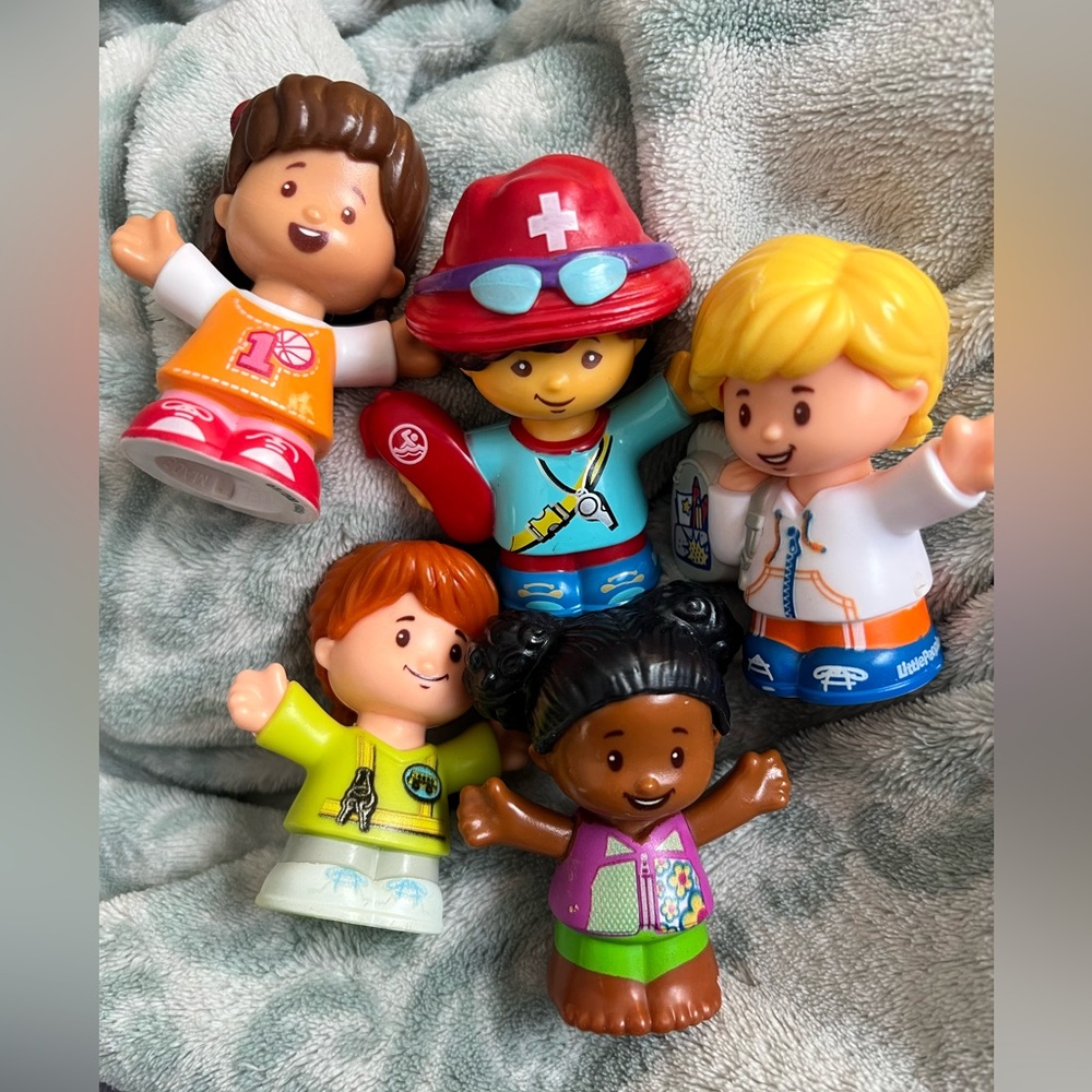 Mixed Lot Of Little People 2016
